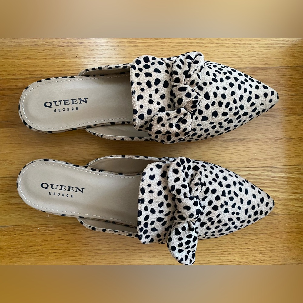 Queen George Madeleine Leopard Bow Mules size 9